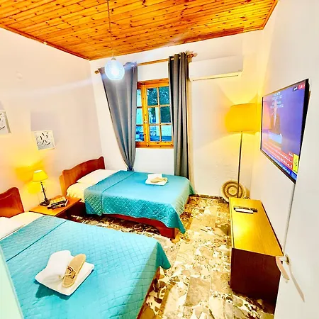 Semesterbostad Travellers Gaddafi Agios Gordios *