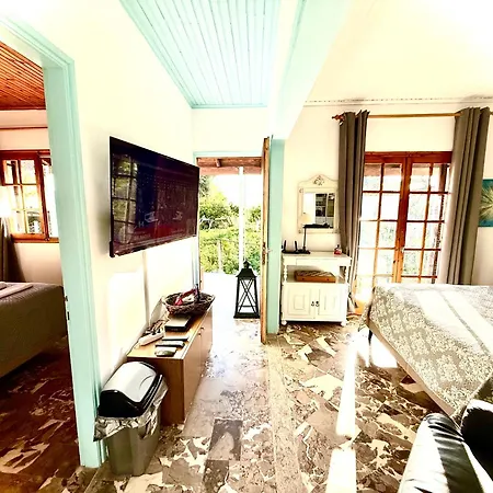Travellers Gaddafi Agios Gordios Дом отдыха Агиос-Гордиос