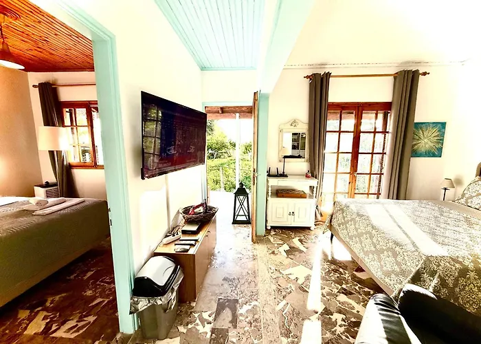 Travellers Gaddafi Agios Gordios 度假居 阿齐欧斯·贡多斯