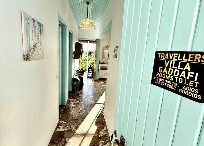 Travellers Gaddafi Agios Gordios بيت للعطل *