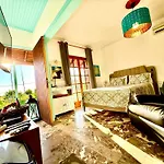 Travellers Gaddafi Agios Gordios Сasa de vacaciones