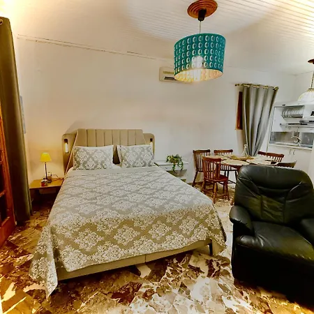 Travellers Gaddafi Agios Gordios בית נופש